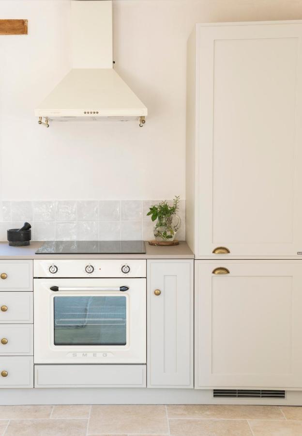La Petite Ruche, 1 Bedroom Gite In The Luberon Apt Exterior foto